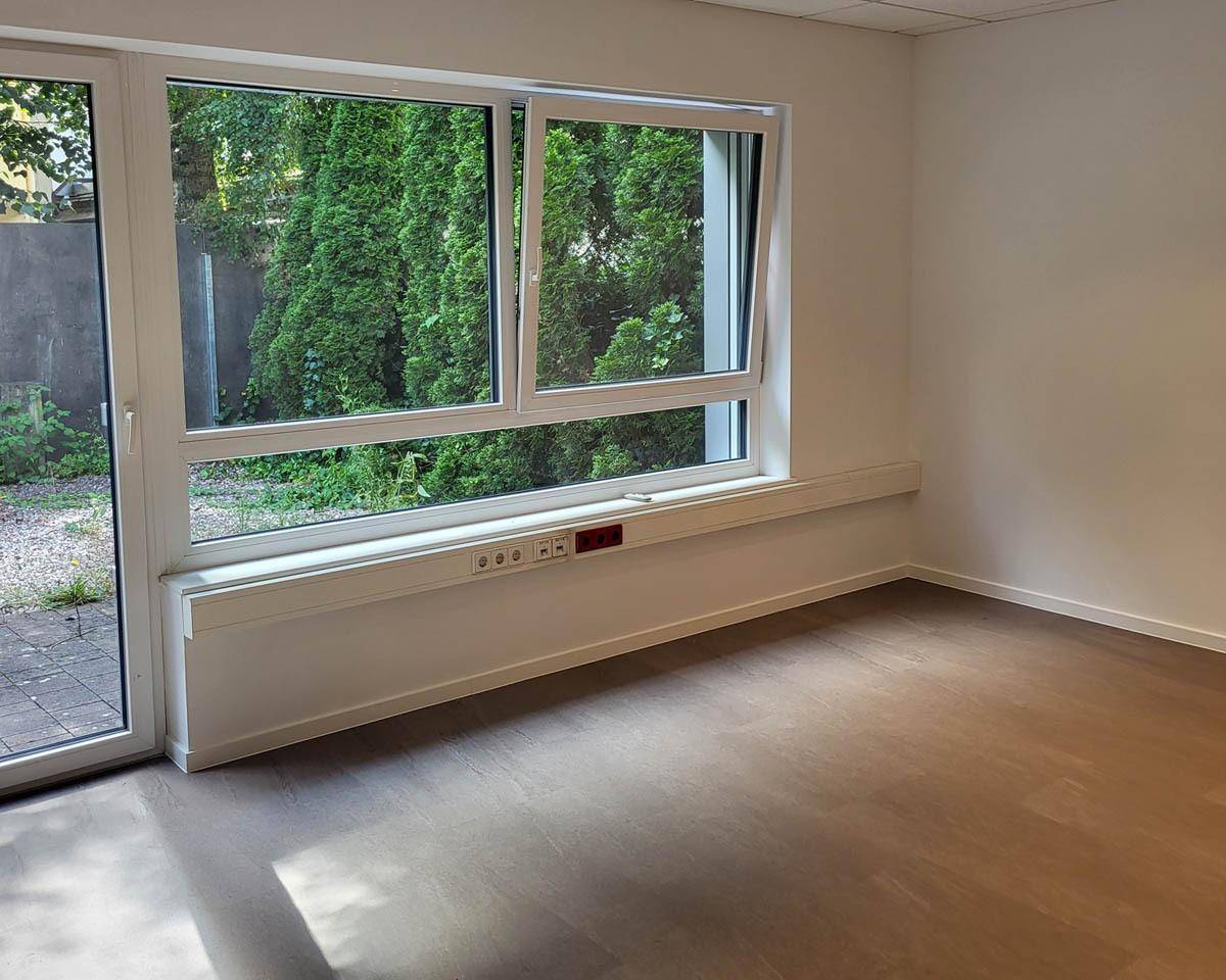 Büro ruhig mit Blick Garten