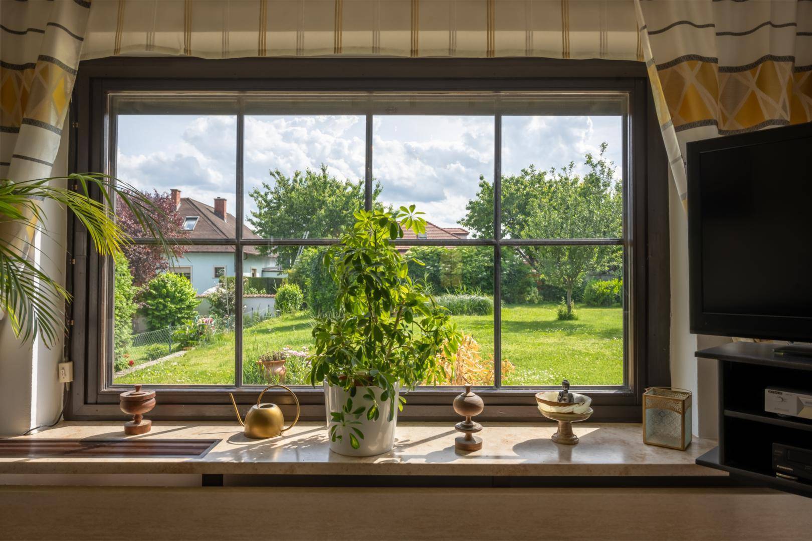 Erdgeschoss - Wohnzimmer Gartenblick