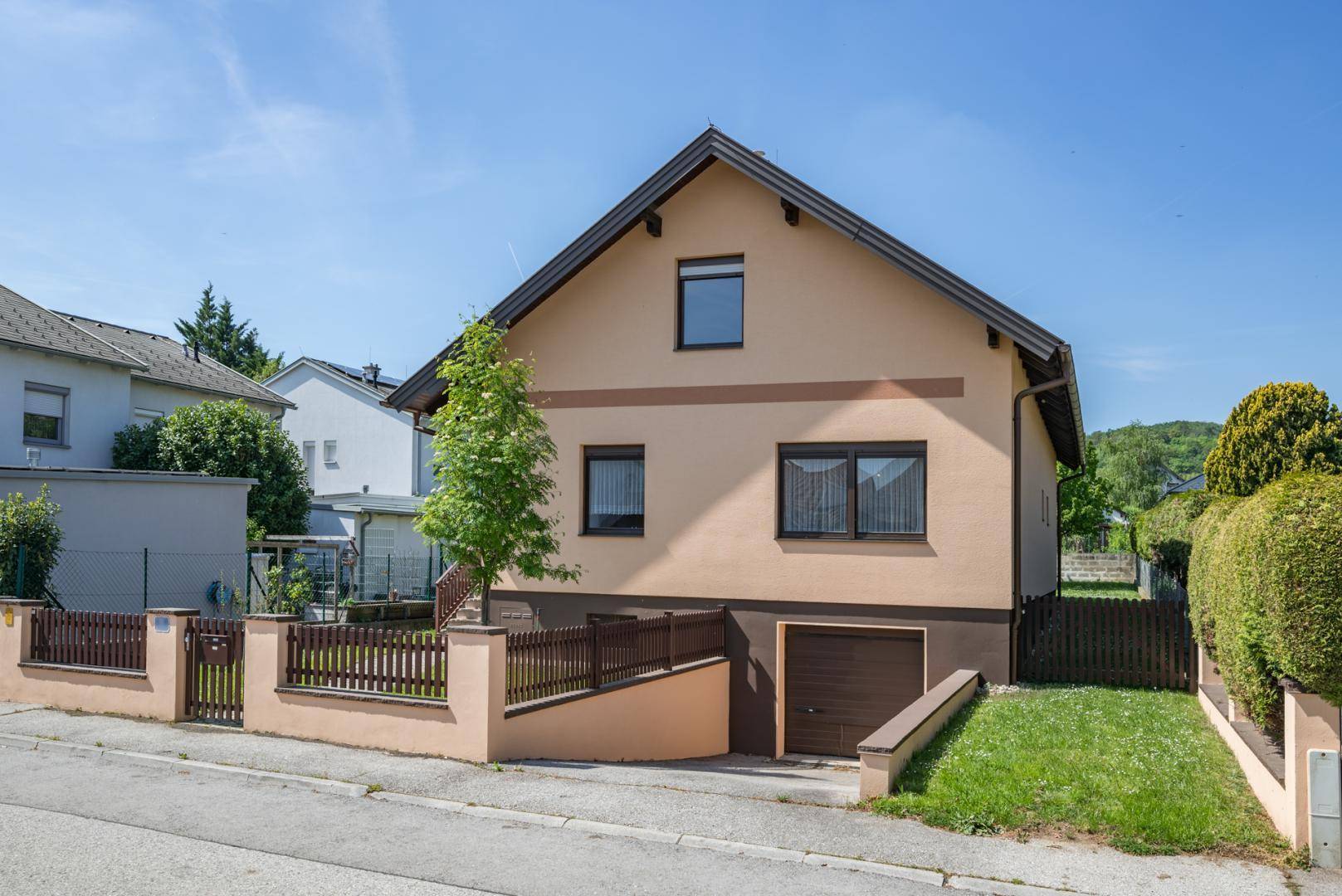 Haus Vorderseite (5)