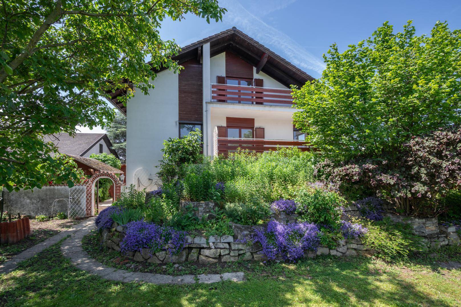 Haus-2