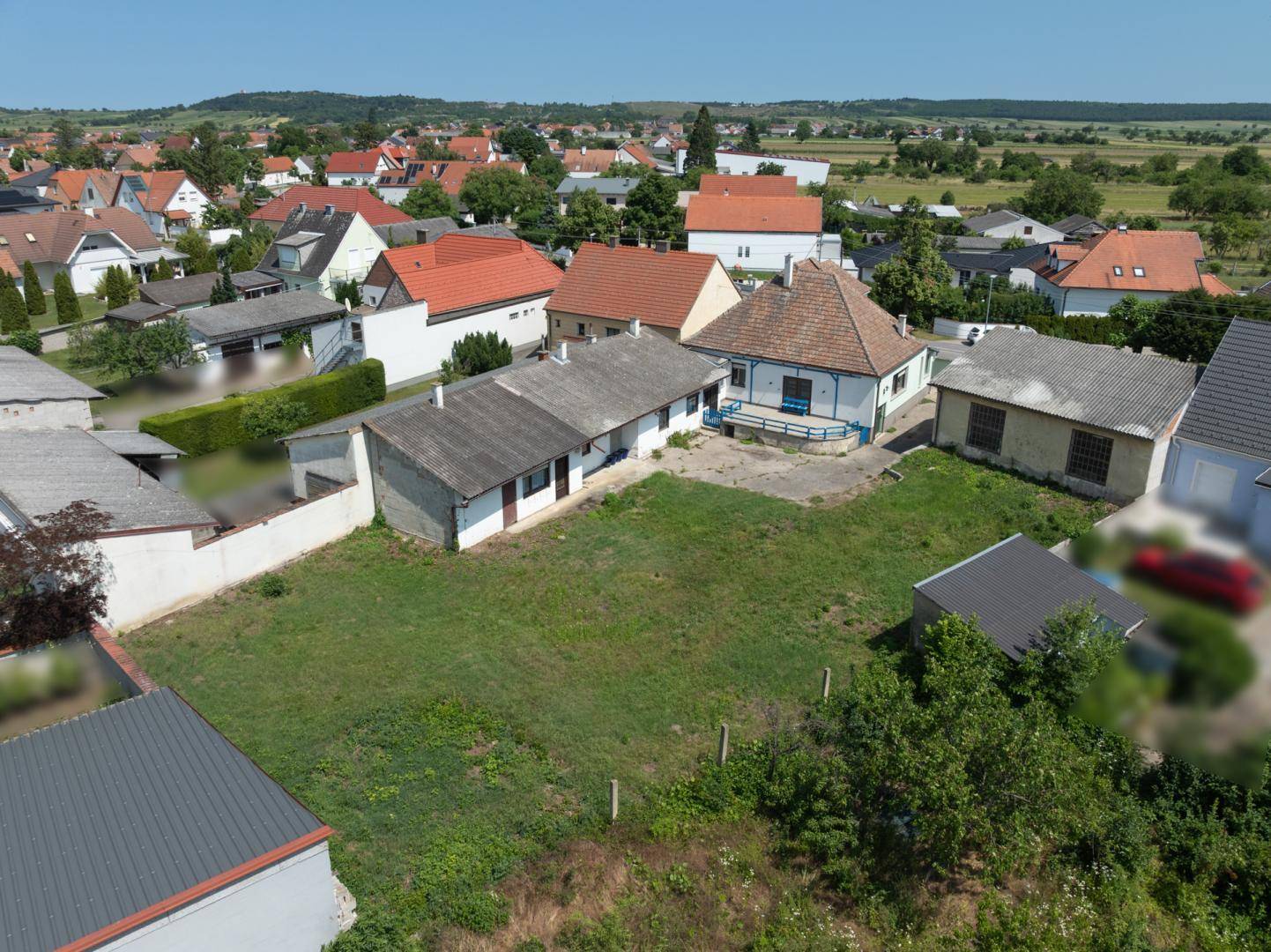 Grundstück