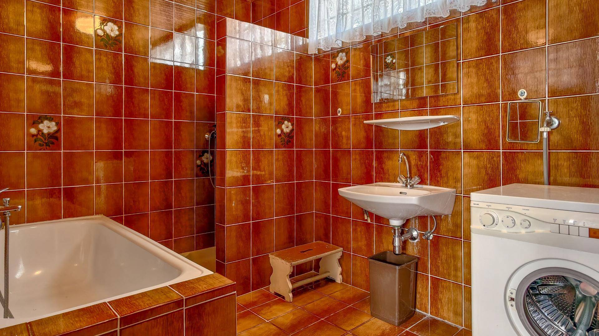 Erdgeschoss - Badezimmer