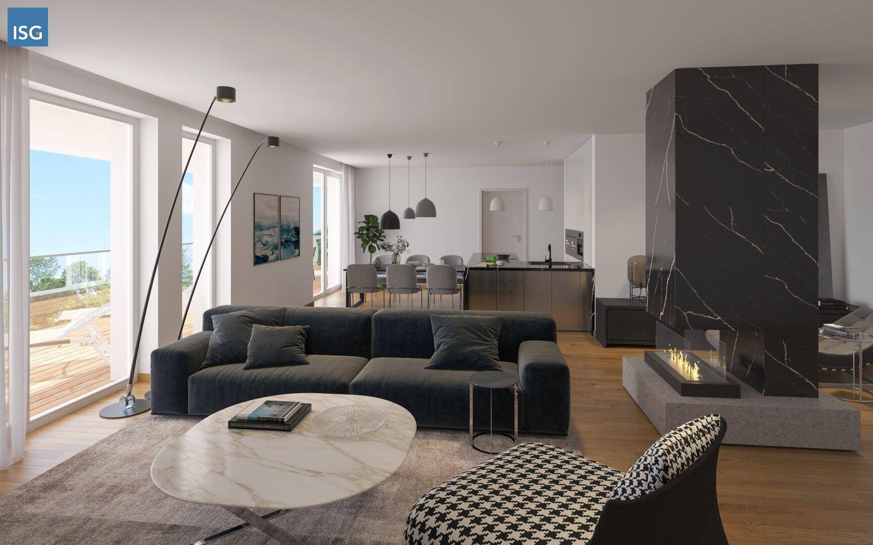 Moderner offener Wohn- und Essbereich mit dunklem Sofa, Kamin und Zugang zu einer Terrasse.