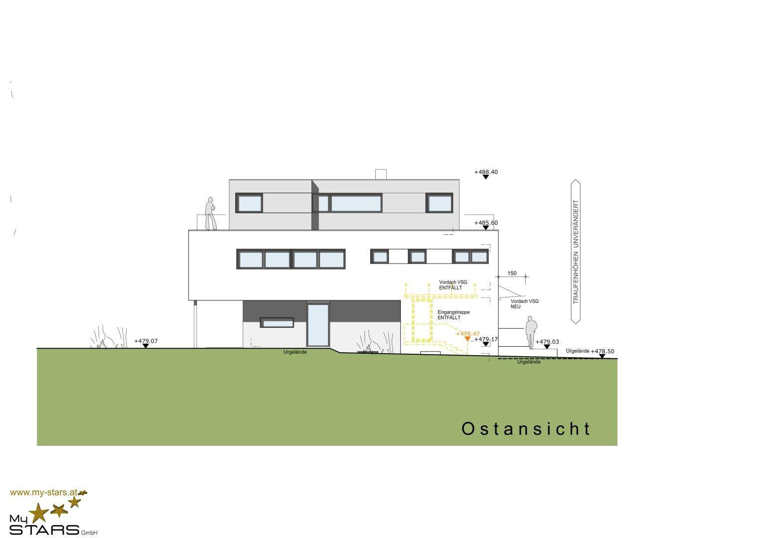 Ostansicht des Gebäudes mit moderner Architektur und mehreren Fensterfronten.