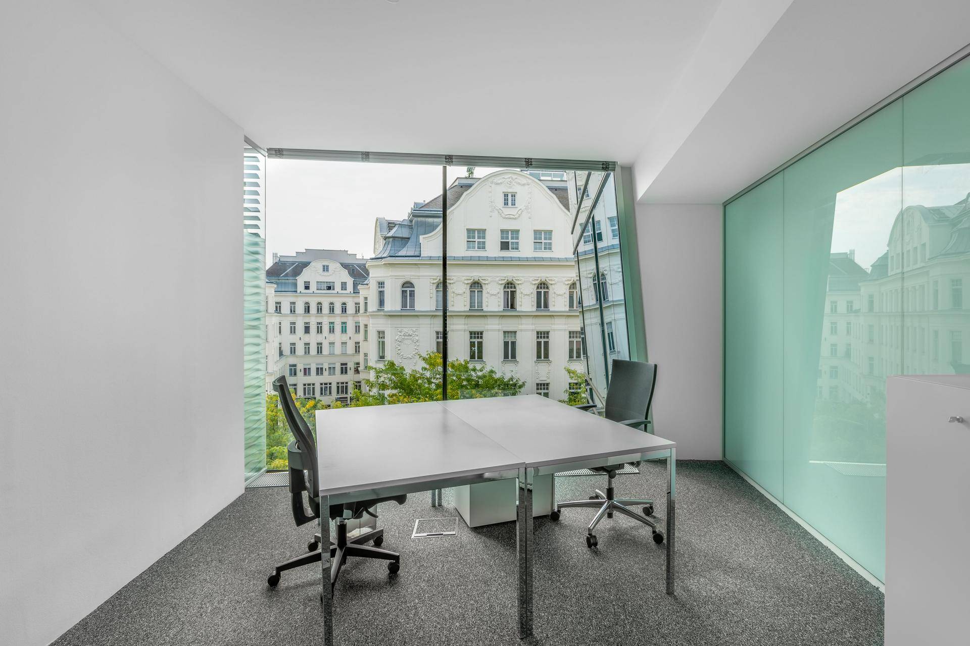 Arbeiten à la carte – in Regus Regus Flybridge mit vielfältigen Optionen - Mehr