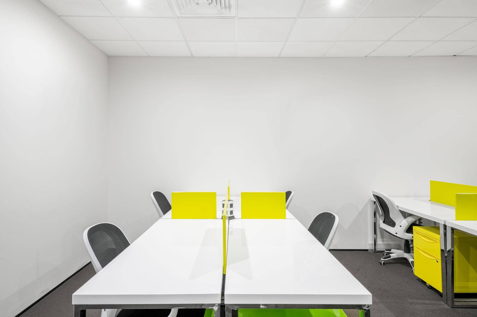 Arbeiten à la carte – in Regus TULLNERFELD, Bahnhof mit vielfältigen Optionen - Mehr