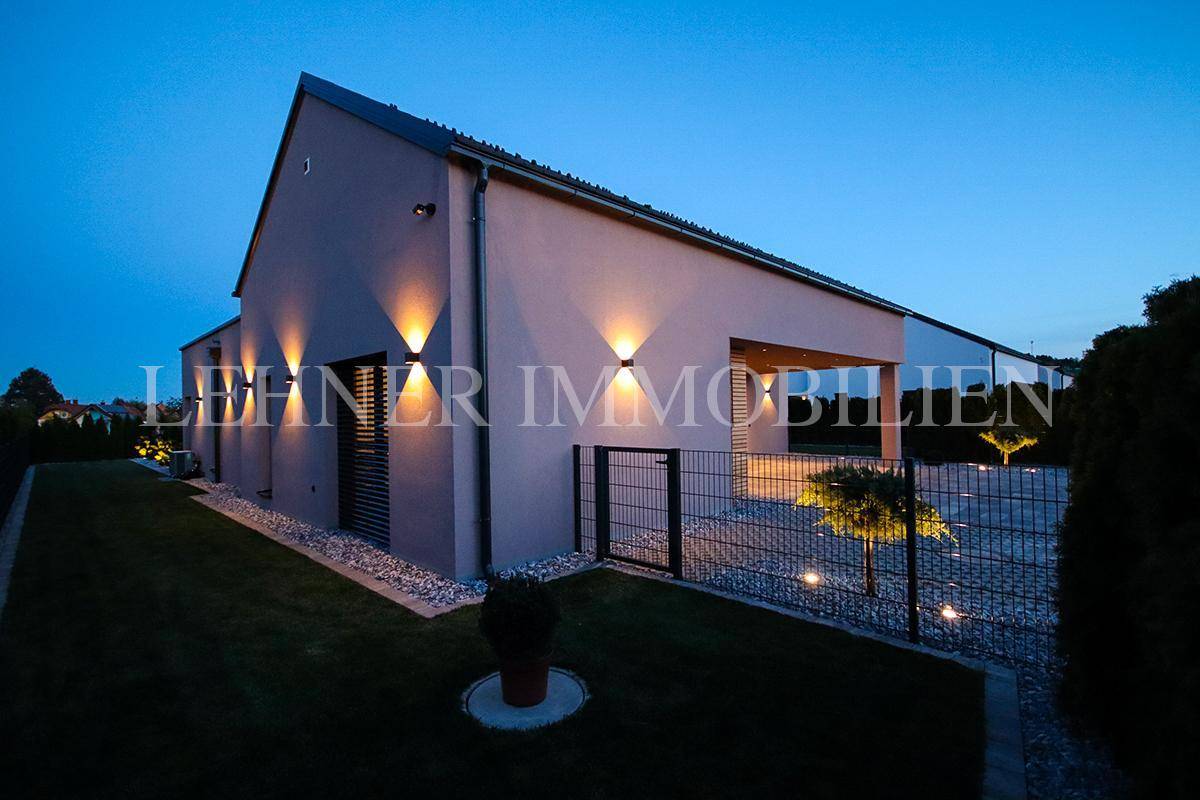 * Dobl * Mediterranes Refugium * Hochwertiger Bungalow mit mediterranem Flair und einem Olivenbaum im Herzen des Lichthofs * - Ansicht 6