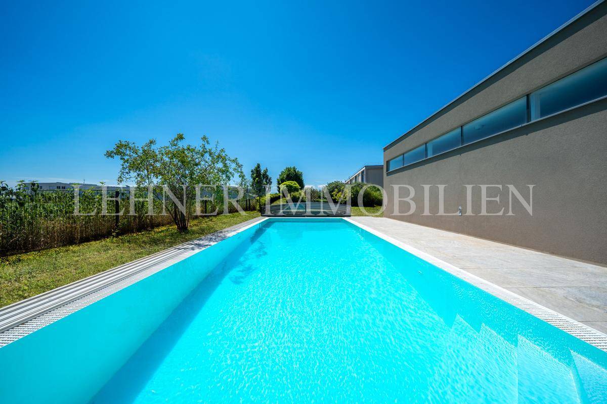 *** MODERNES ECKREIHENHAUS MIT HAUS-CHARAKTER AUF 900 M² GRUND – VIEL PLATZ FÜR KOMFORT &amp; PRIVATSPHÄRE *** - Ansicht 3