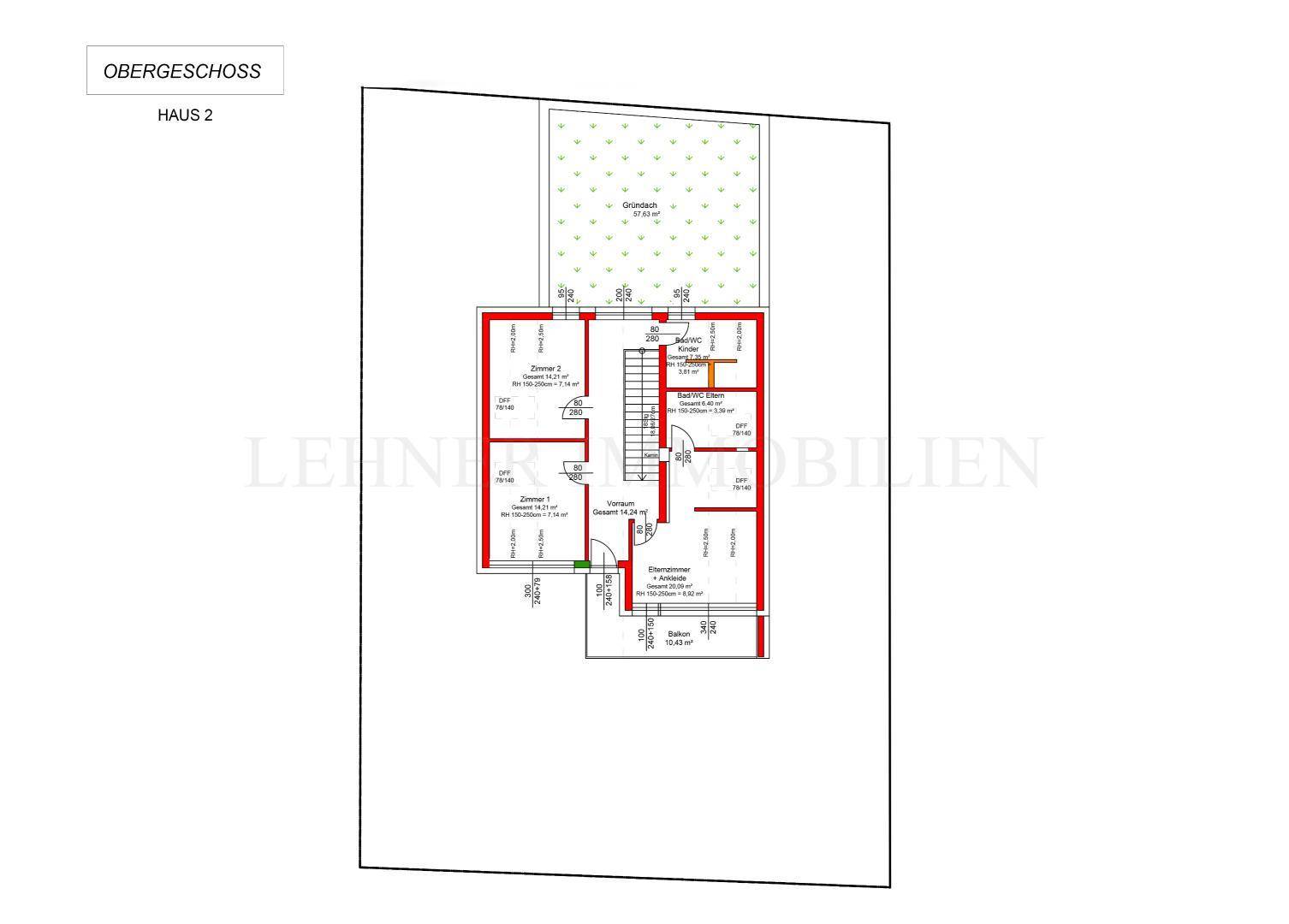 Grundriss des Obergeschosses von Haus 2 mit mehreren Zimmern, Bad und Balkon.