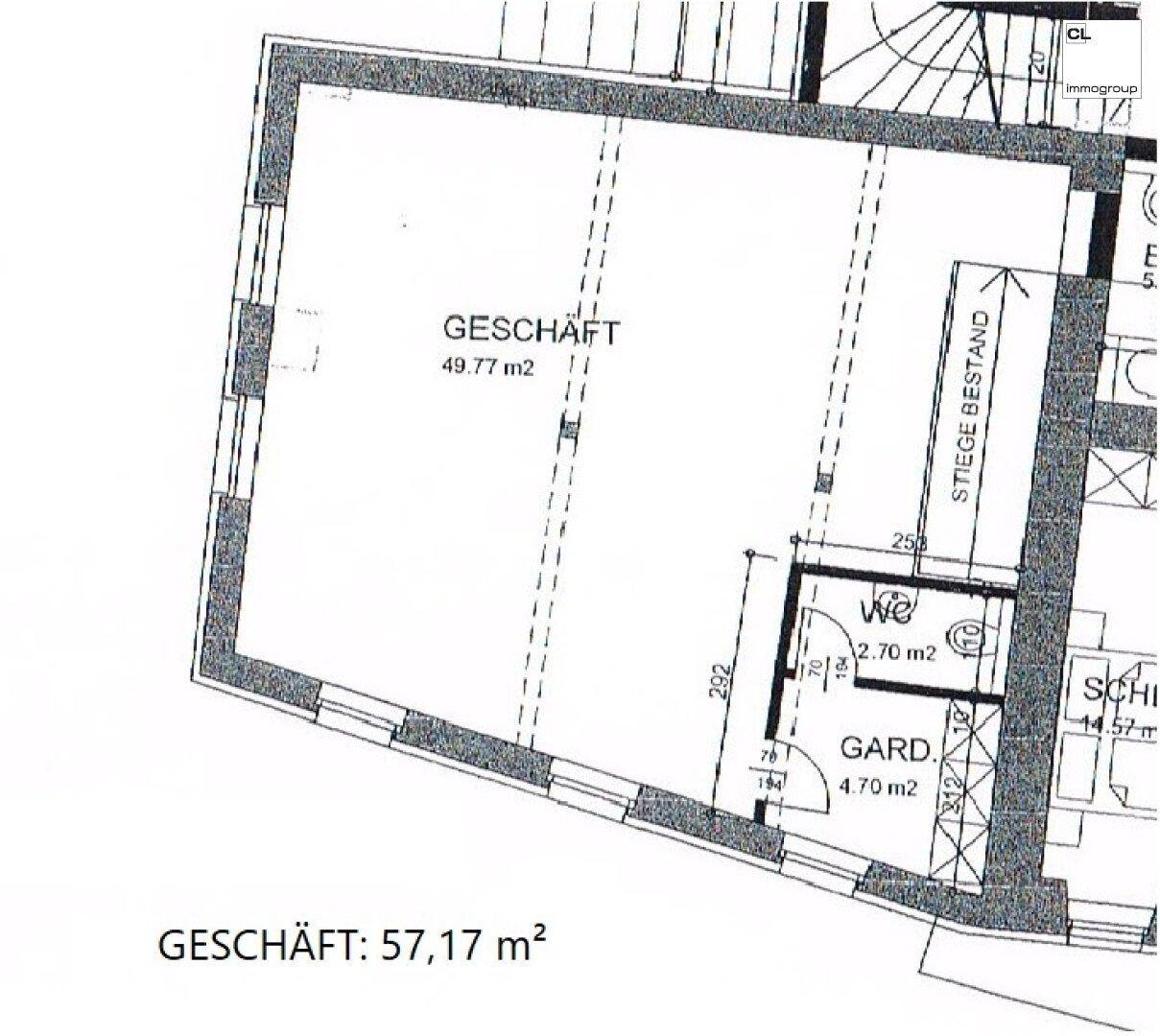 Detaillierter Grundriss eines Geschäftsraums von 49,77 m² mit Garderobe und Treppenbereich.