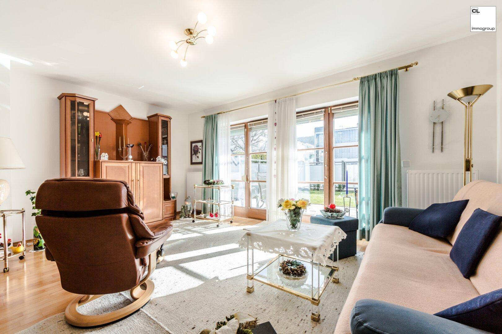 Helles, großzügiges Wohnzimmer