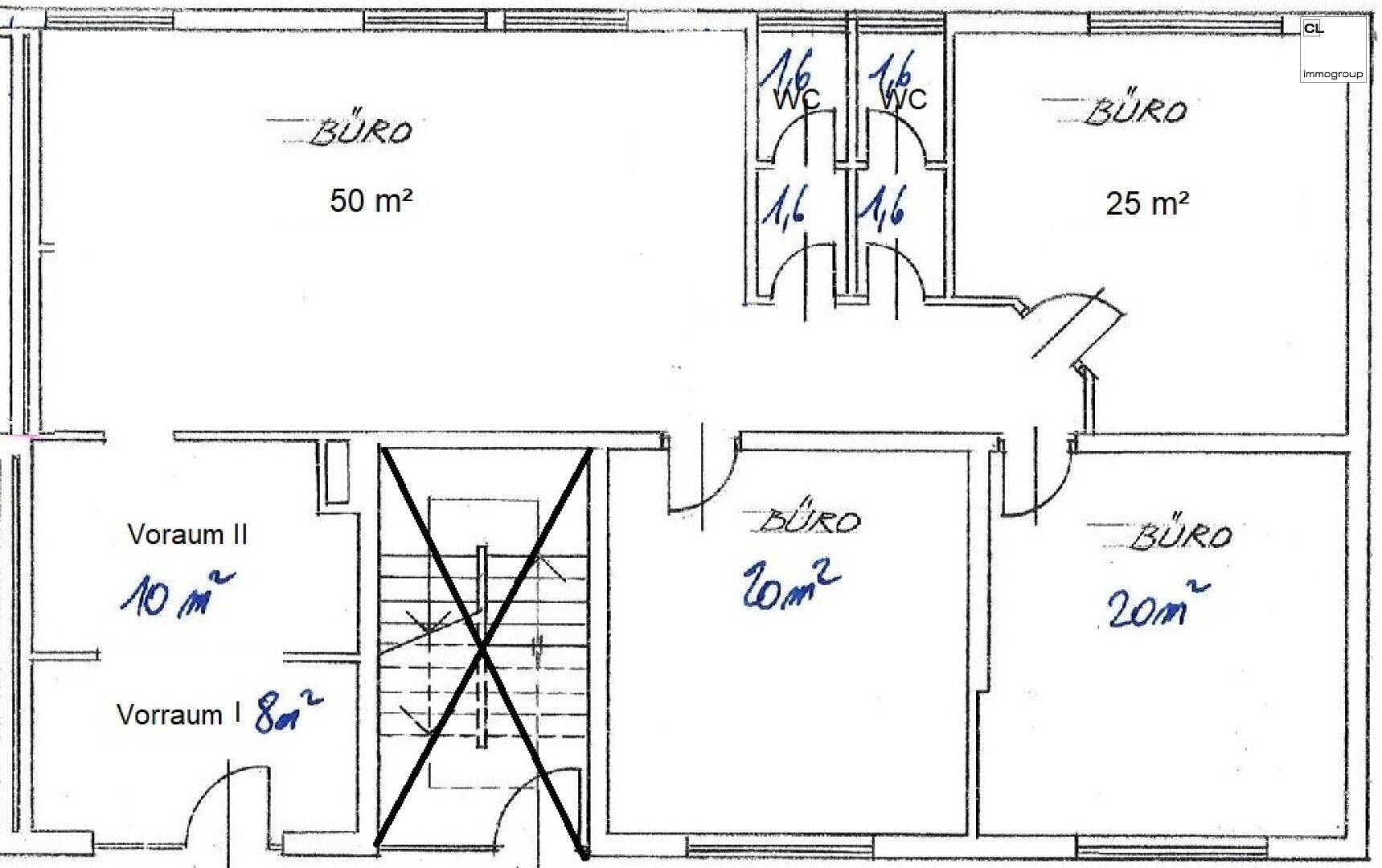 Grundrissplan einer Etage mit mehreren Büroräumen, zwei separaten Toiletten und Vorräumen, inklusive Treppenhaus.