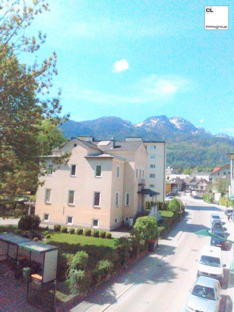 Ausblick zu Helle, schöne und zentral gelegene Garconniere in Herzen von Bad Ischl; 38 m²; nahe Kurpark; (c) CL-immogroup, www.CL-immogroup.at