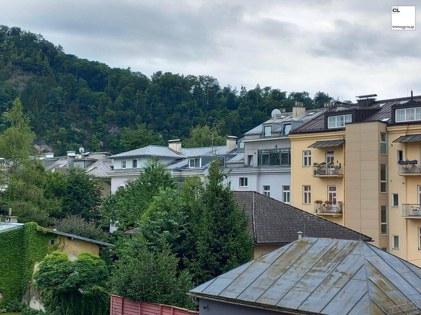 Ausblick zu: Helles, schön und zentral gelegenes 45m² Büro im Andräviertel (Salzburg Stadt); 2 Räume (+Abstellraum, Vorzimmer, WC), (c) CL-immogroup, www.CL-immogroup.at