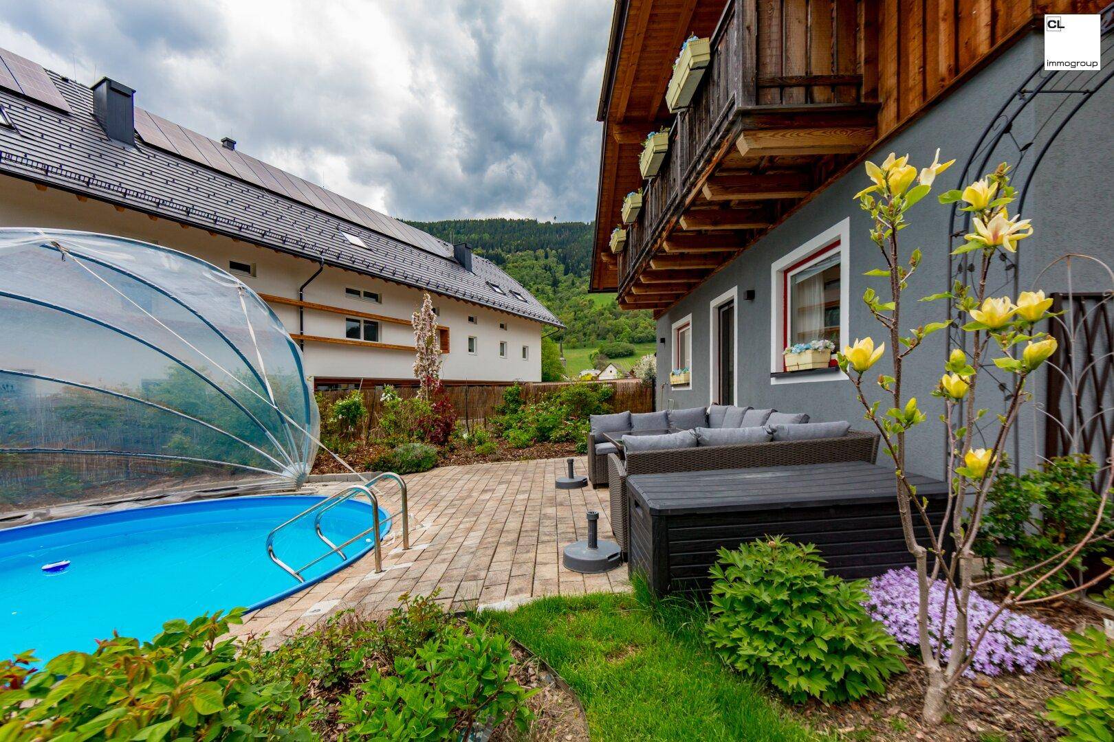 Garten - Loungebereich mit Pool