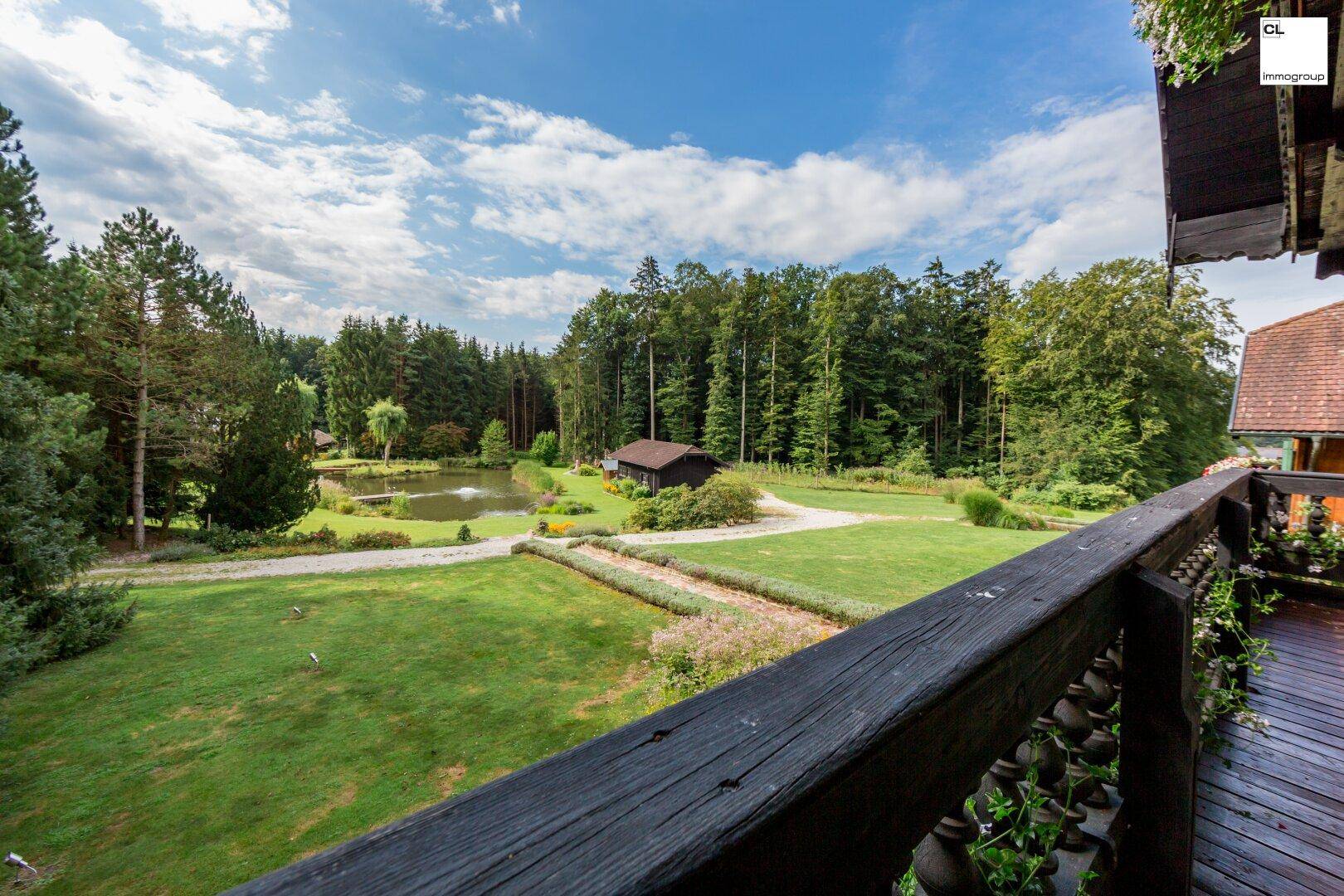 Haupthaus: Blick vom Balkon 1.OG