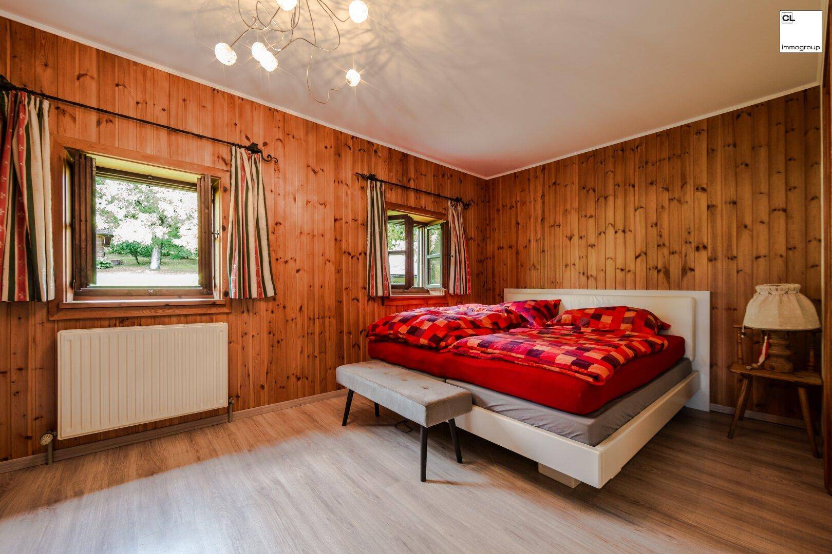 Nebengebäude OG: Schlafzimmer 2