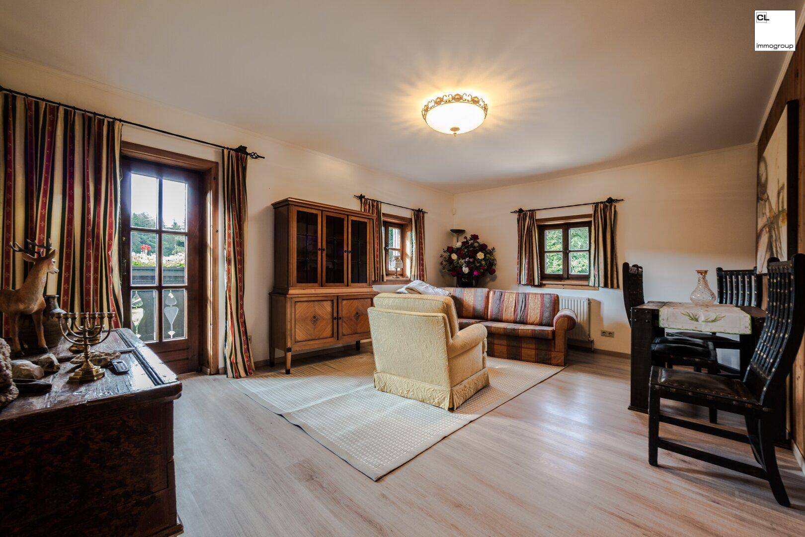 Nebengebäude OG: Wohnzimmer