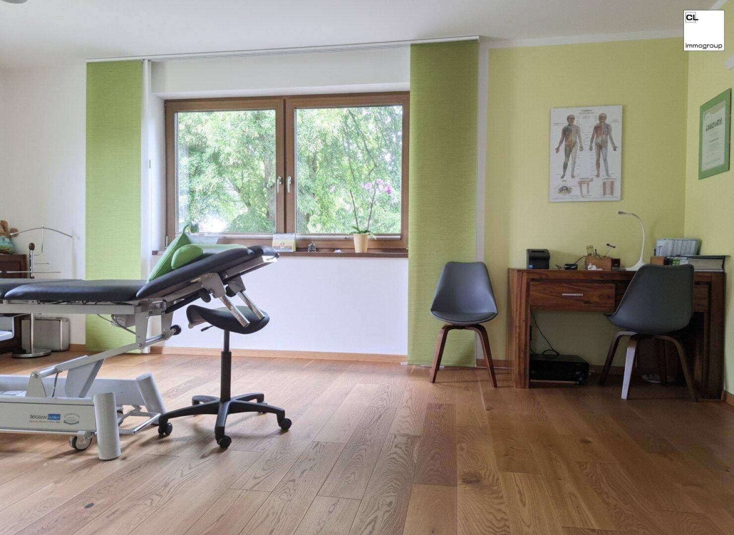 Wohnung/Praxis im Obergeschoss