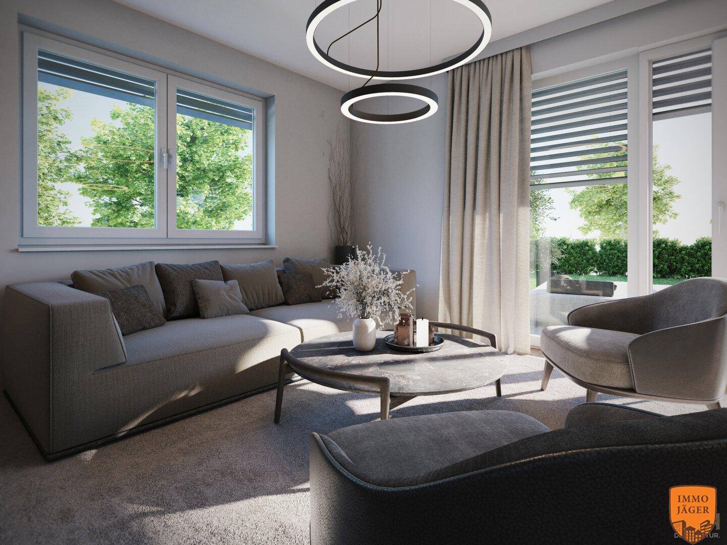 Komfortables Wohnzimmer mit großem Sofa, Teppichboden und viel natürlichem Licht durch die Fenster.