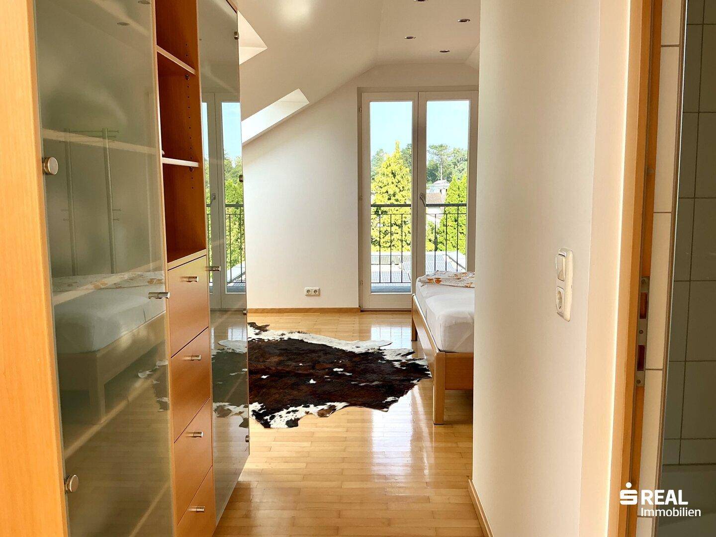 Dachzimmer mit Bad