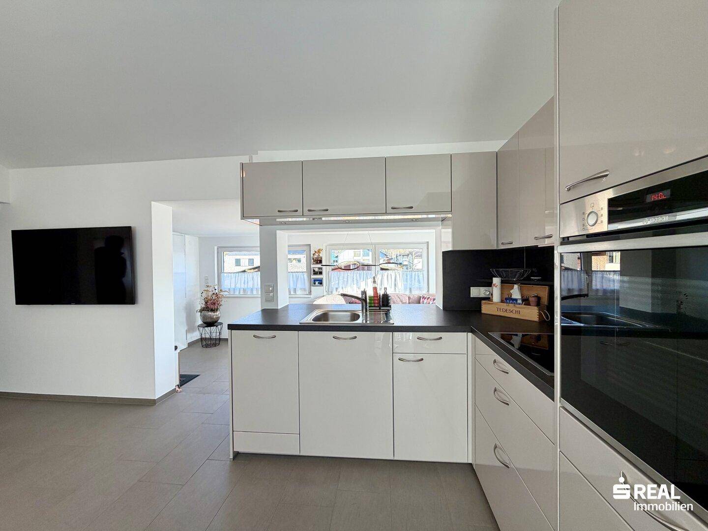 Modernisiertes Ferienhaus am Bodensee – další