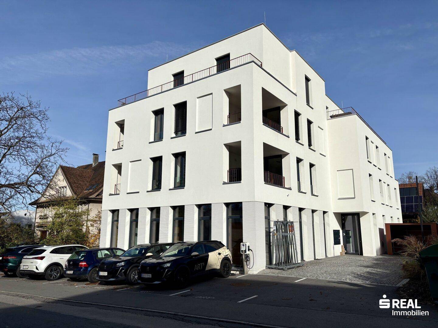 Voll ausgestattete Büroarbeitsplätze zu vermieten - Ansicht 2