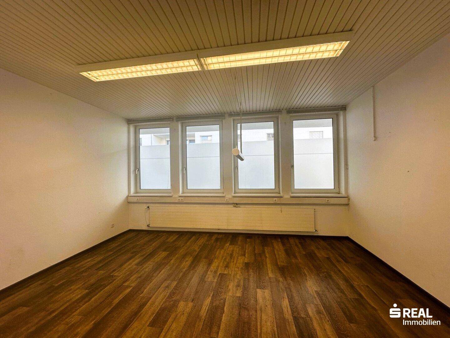 Geschäftslokal in Bestlage in Dornbirn zu vermieten - Mehr