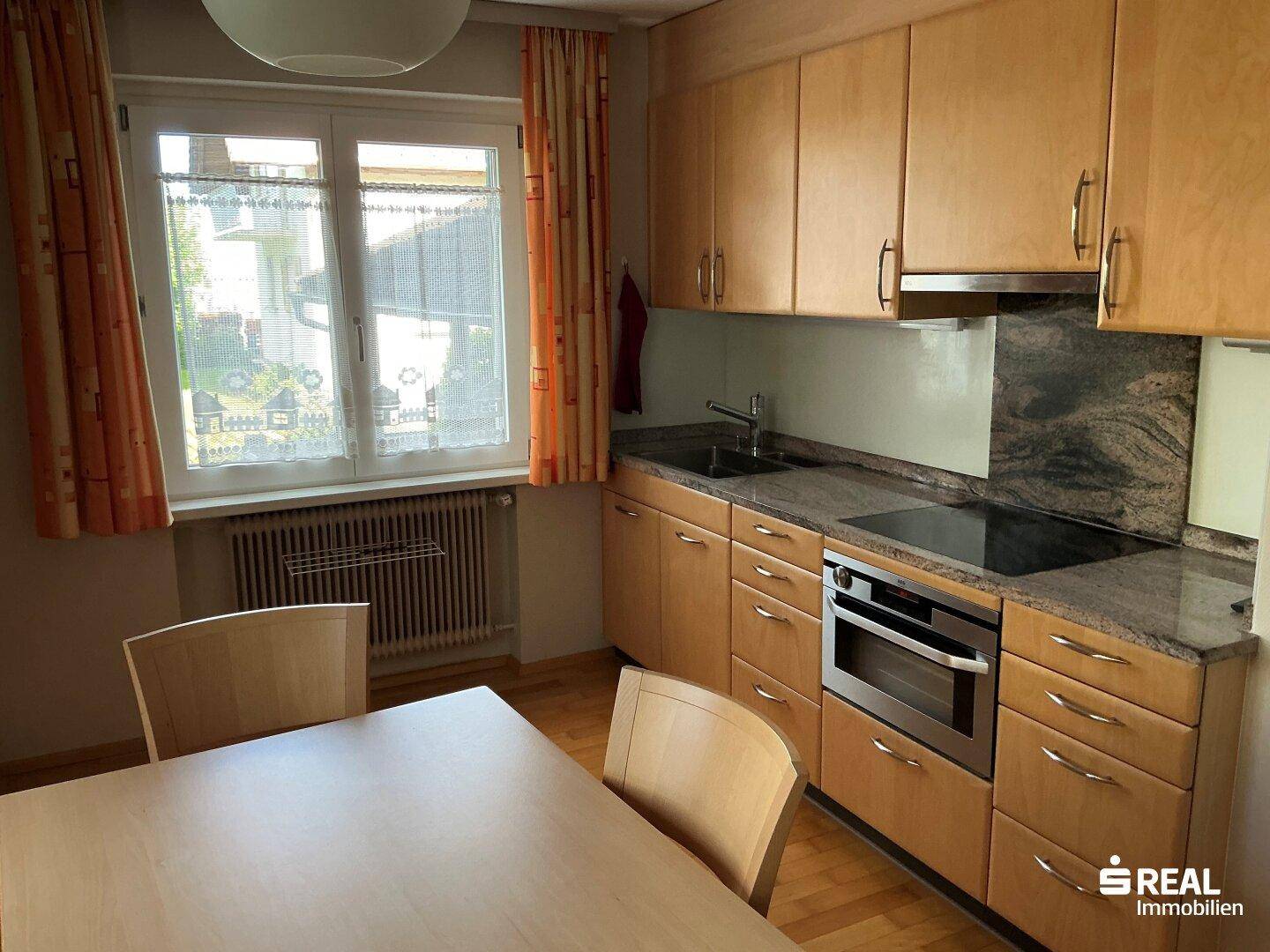 Dornbirn-Schoren: Gepflegtes Haus mit 2 Wohnungen &amp; viel Potenzial - Mehr
