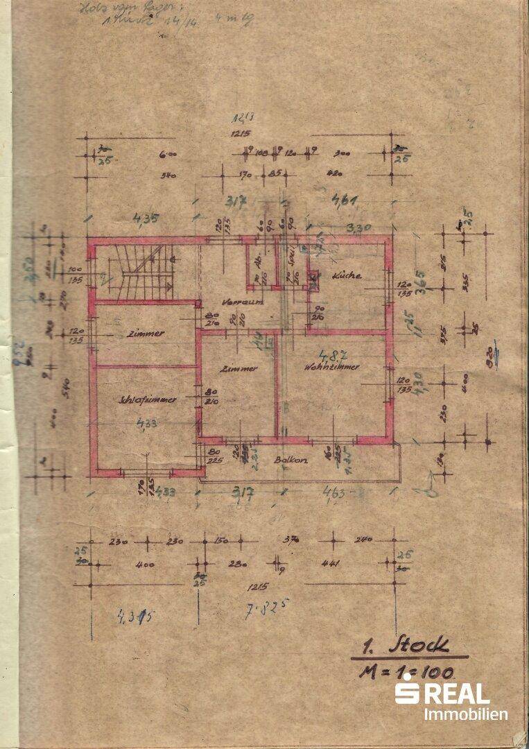 Historischer Grundriss des ersten Obergeschosses mit Wohnzimmer, Schlafzimmern und Balkon.