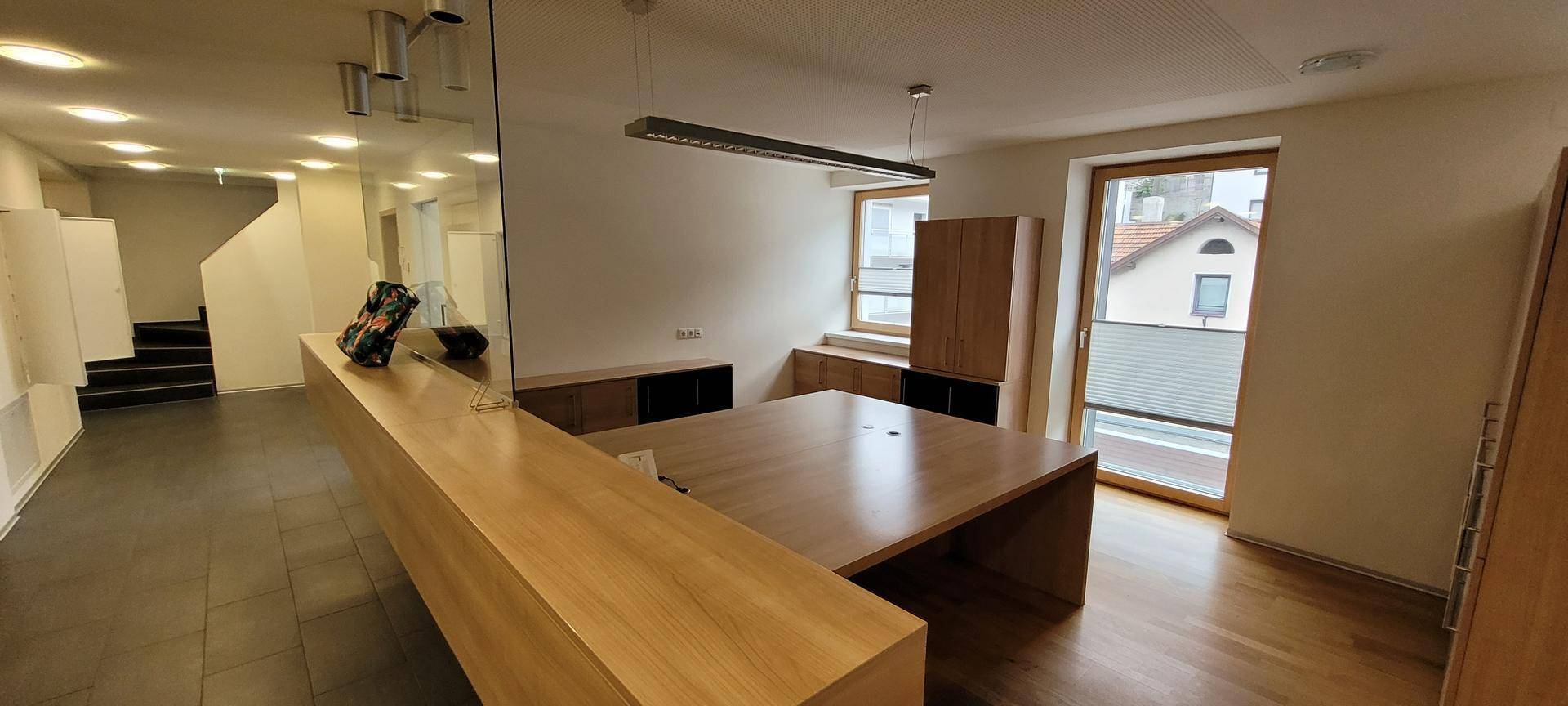 Landeck-Zentrum: Hochwertige Büro- und Gewerberäumlichkeite für Dienstleister oder Arzt-/Therapieeinrichtungen direkt im Zentrum zu vermieten (313 m²) - Ansicht 2