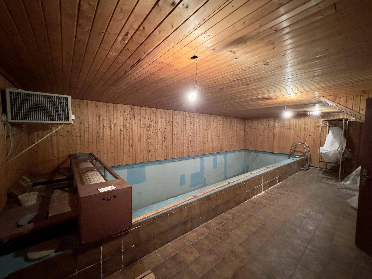 Indoor Pool Keller