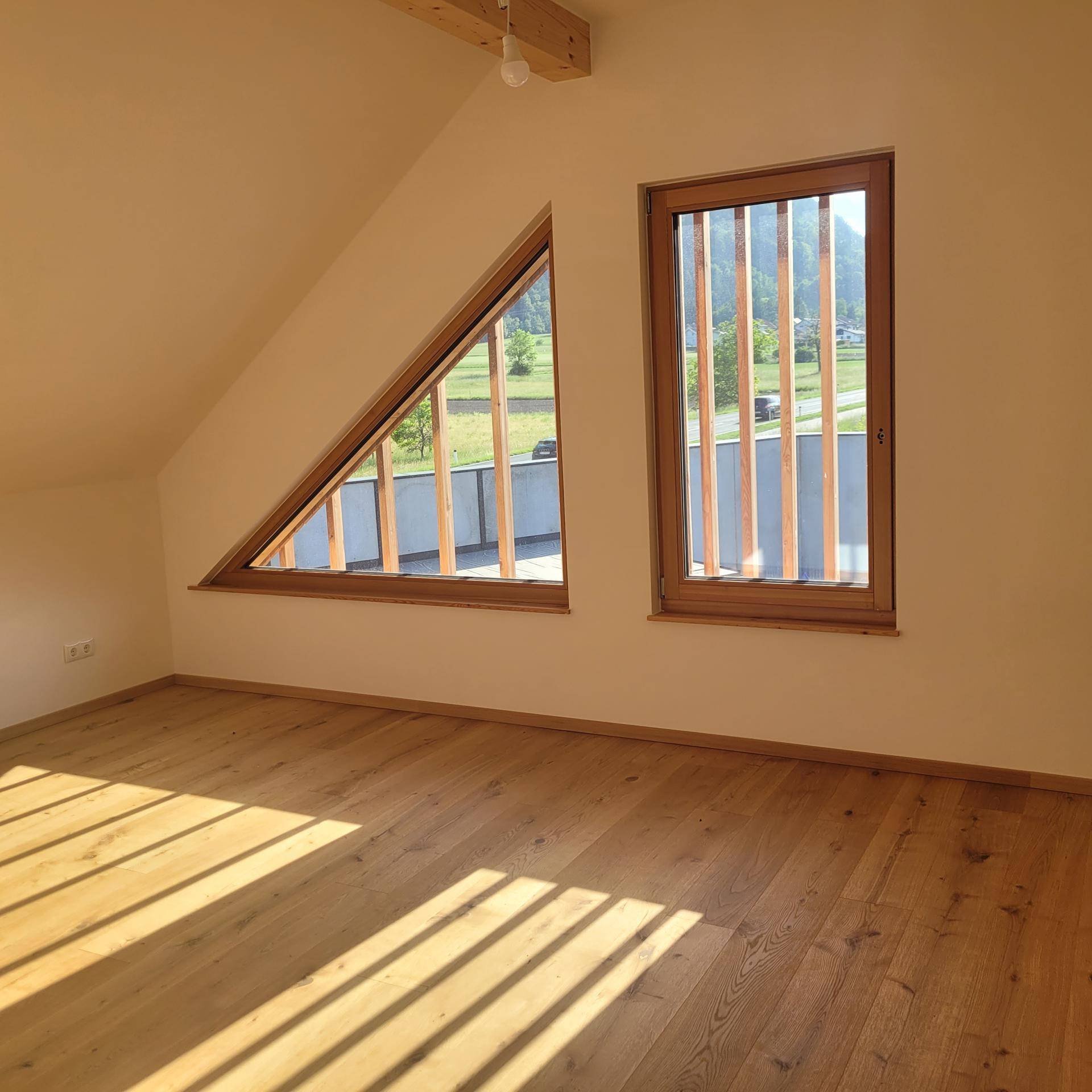 Lichtdurchfluteter Wohntraum mit alpinem Charme - Ansicht 6