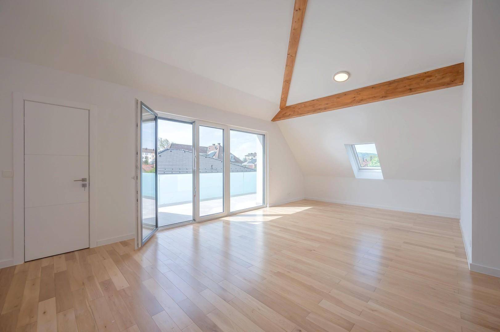 Loftartiger Schnitt - hohe Decken