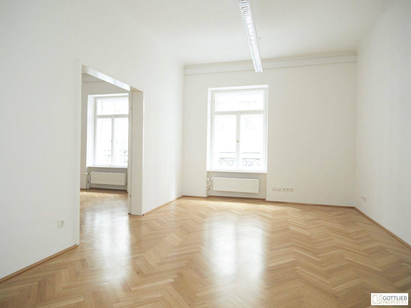 Bestlage und provisionsfrei bei Albertina! Unbefristetes Büro-Sharing mit 3 bzw. optional 4 Zimmern im repäsentativen Stilaltbau - Widok 2