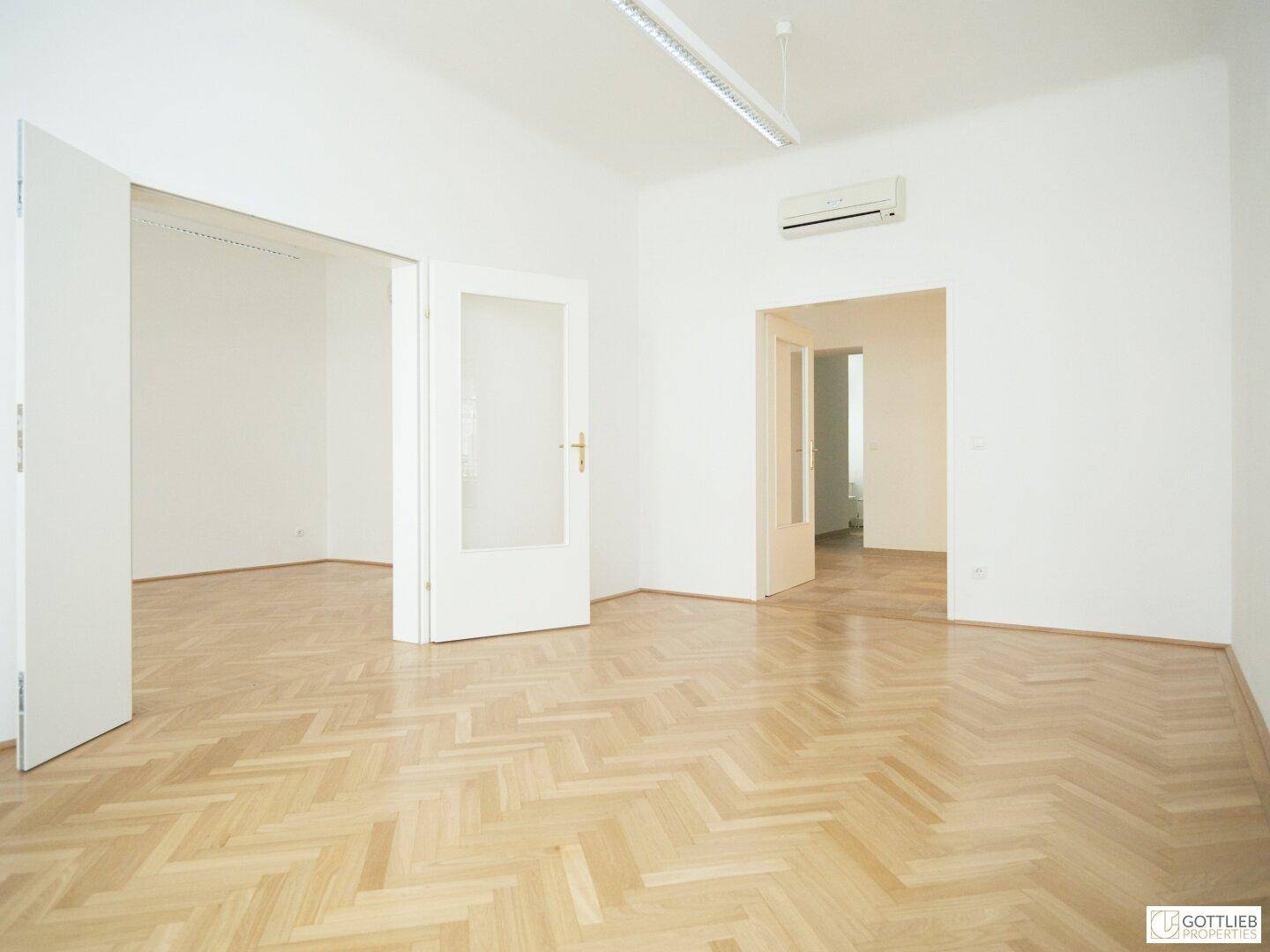 Bestlage und provisionsfrei bei Albertina! Unbefristetes Büro-Sharing mit 3 bzw. optional 4 Zimmern im repäsentativen Stilaltbau - Widok 5