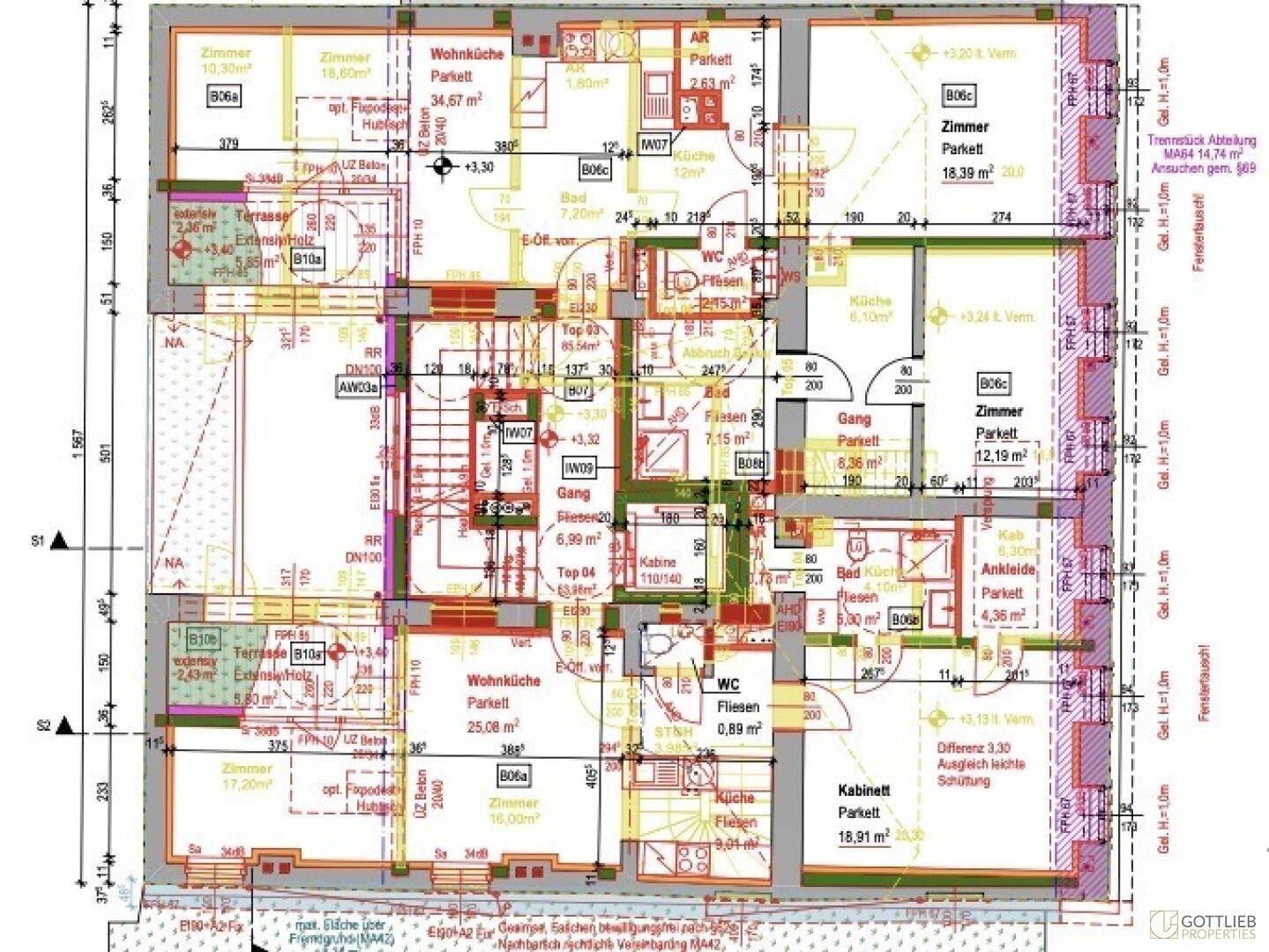 Grundriss des ersten Obergeschosses mit mehreren Wohnungen, Balkonen und Bädern, übersichtlich dargestellt.