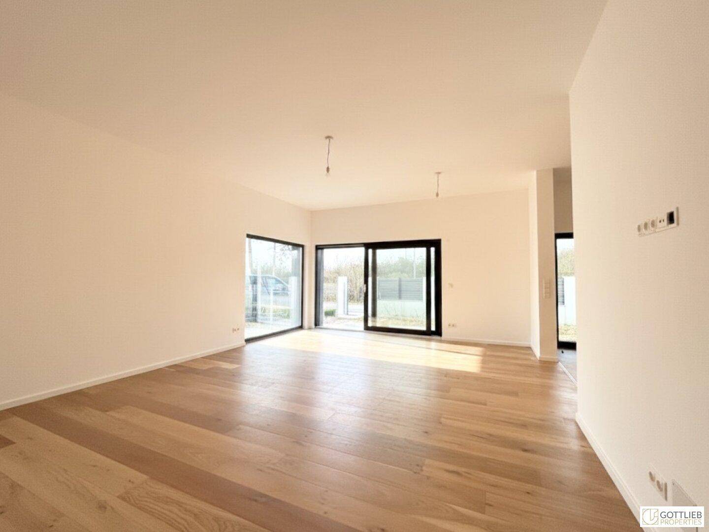 Erstbezug in Grünruhelage! Sonnendurchfluteter Bungalow mit Terrasse, großzügigem Garten und zwei Stellplätzen - Ansicht 4