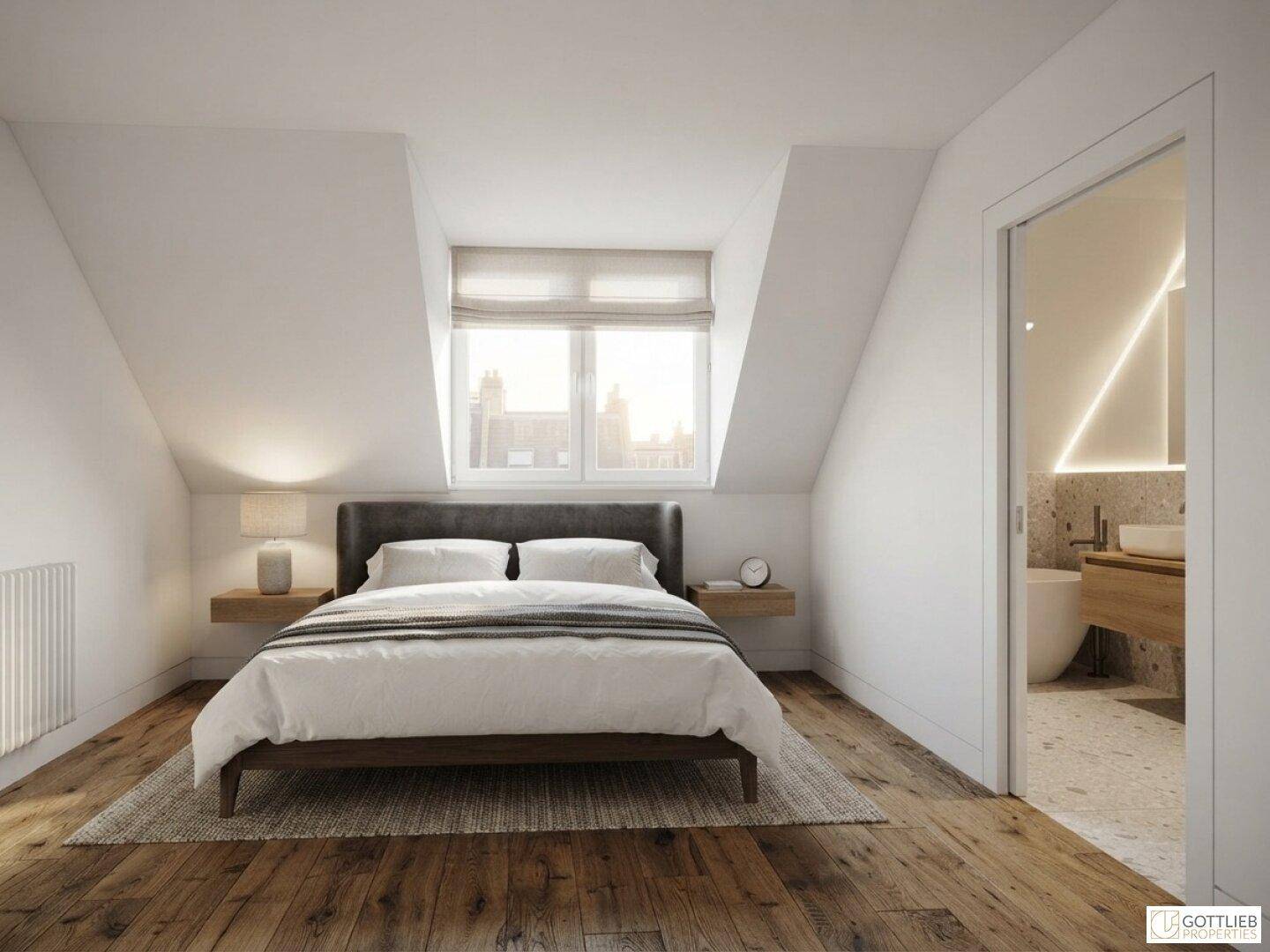Helles Schlafzimmer im Dachgeschoss mit Holzboden, Doppelbett und angrenzendem modernen Badezimmer.