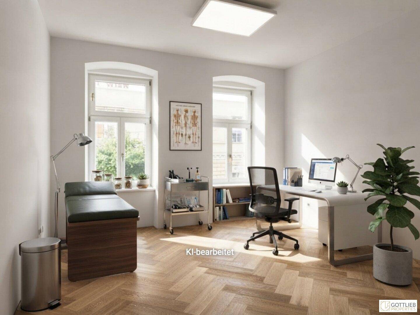 Funktional eingerichtetes Büro mit Untersuchungsliege, Schreibtisch und Pflanzen.