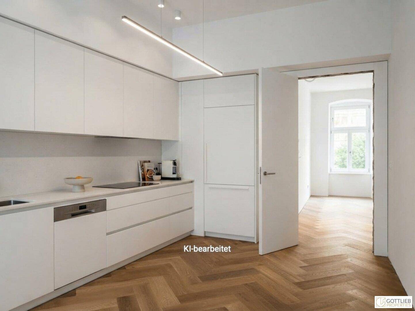 Weiße Einbauküche mit modernen Geräten, Holzparkett und offenem Zugang zu einem weiteren Raum.