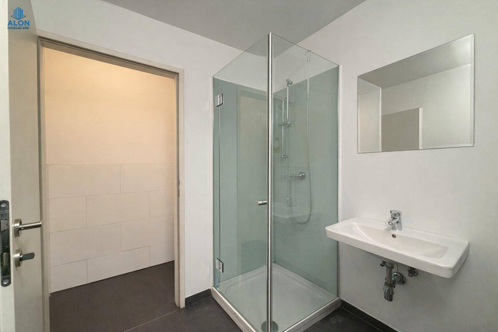 GEWERBEFLÄCHE | 243 m² | BRÜNNER STRASSE | 4 STELLPLÄTZE | TOP SICHTBARKEIT - Mehr