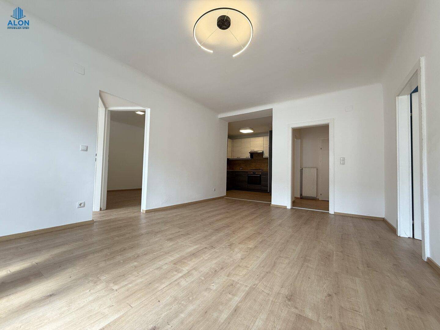 Sanierte 4 Zimmer Wohnung in ruhiger Lage! Neues Badezimmer &amp; WC! – pohled 3