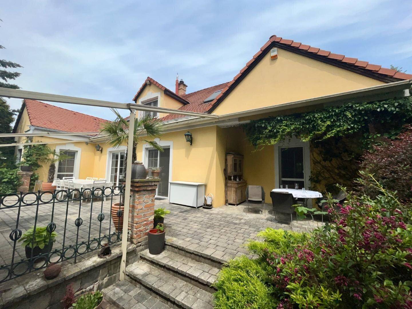 JETZT die Gelegenheit nutzen: Reiterparadies in Ungarn - Traumvilla OHNE Nachbarn - 8 Hektar Traumgrund mit Entwicklungspotenzial - 1h von Wien/15 Minuten zur Grenze Pamhagen - Ansicht 4
