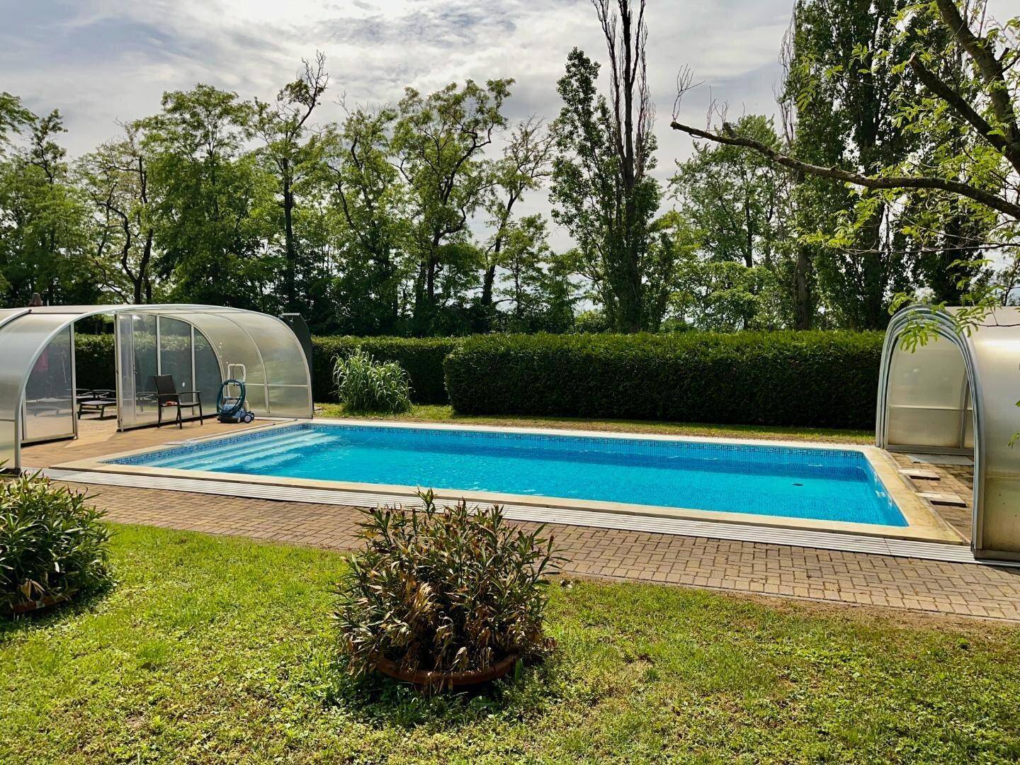 JETZT die Gelegenheit nutzen: Reiterparadies in Ungarn - Traumvilla OHNE Nachbarn - 8 Hektar Traumgrund mit Entwicklungspotenzial - 1h von Wien/15 Minuten zur Grenze Pamhagen - Mehr