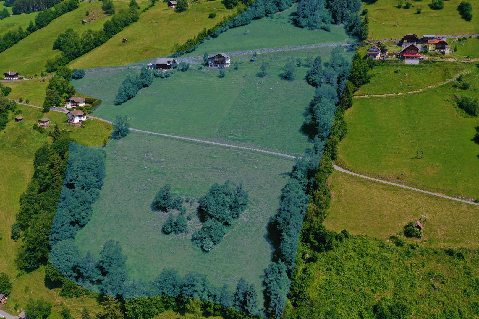 Hofstelle mit Landwirtschaftlicher Nutzfläche_eing