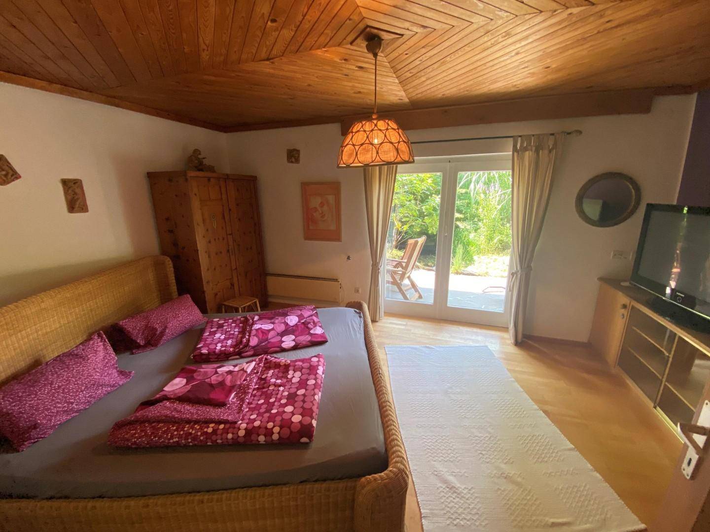 Schlafzimmer 2