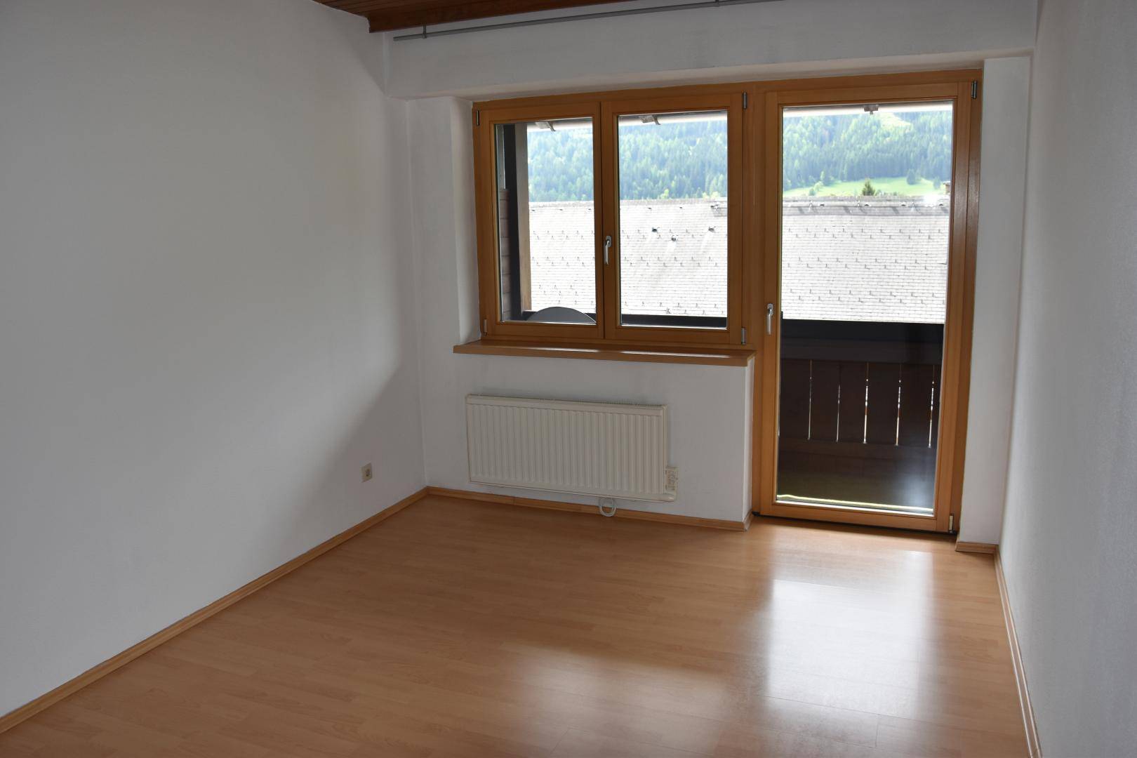 SZ mit Ausgang Balkon