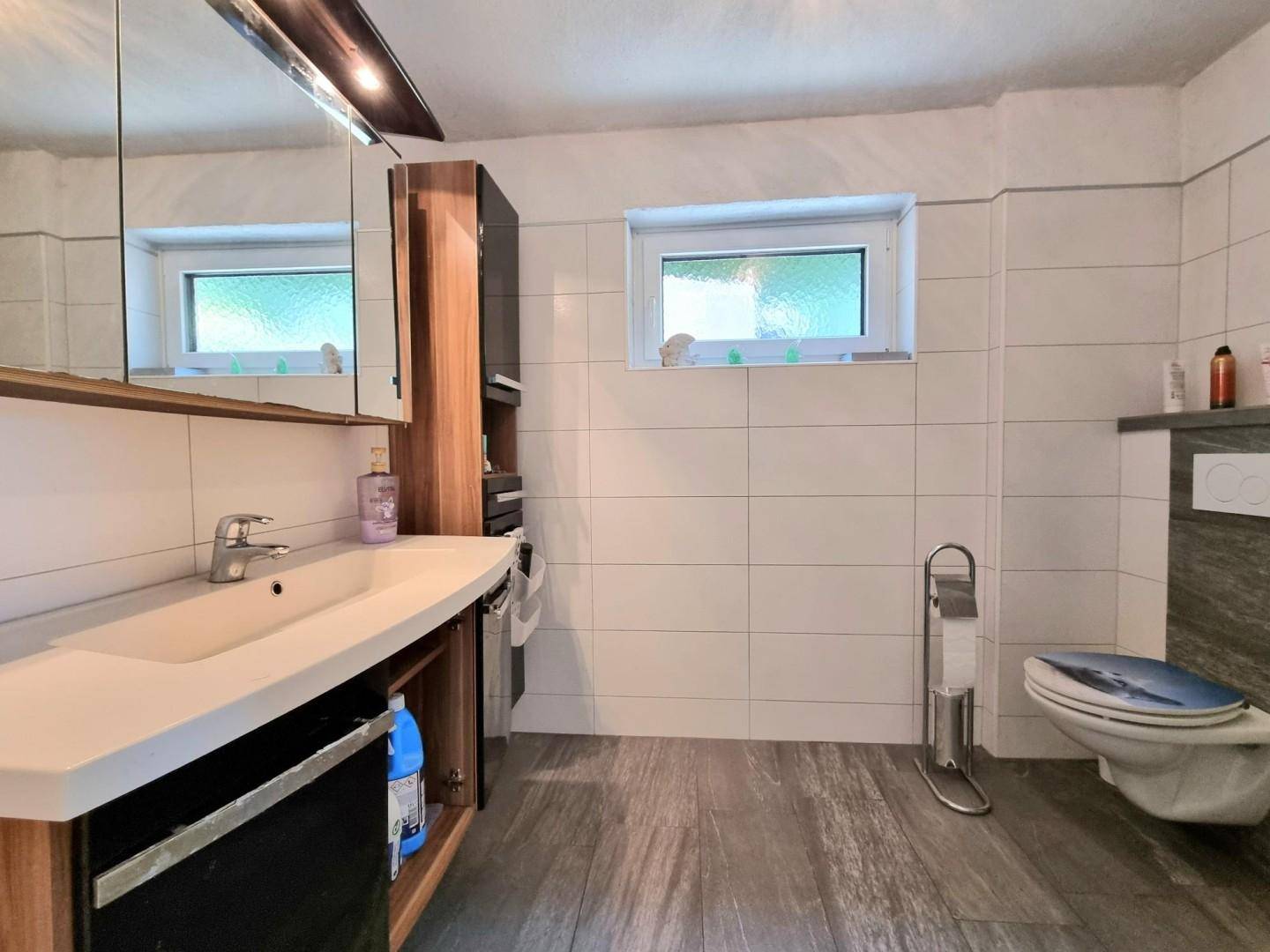 Badezimmer EG