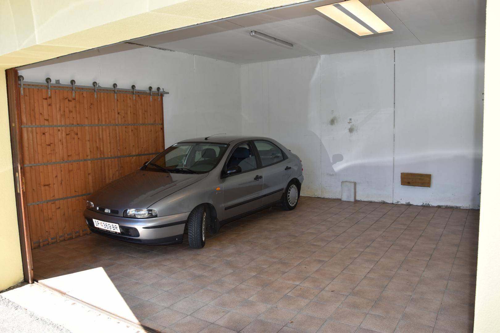 große Garage